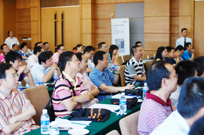 2010新時達(dá)新產(chǎn)品技術(shù)交流會-重慶站 - 新時達(dá)_電梯企業(yè)新聞_ - 電梯資訊 - 共利電梯網(wǎng)