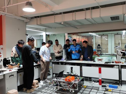 上海寶冶錢國創新工作室前往上海大學工程訓練中心開展技術交流